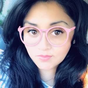 Meet your Posher, Delia